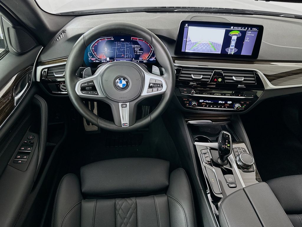 Thumbnail: 2023 BMW 5 Series - 23