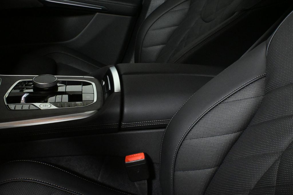 Thumbnail: 2026 BMW X5 - 26