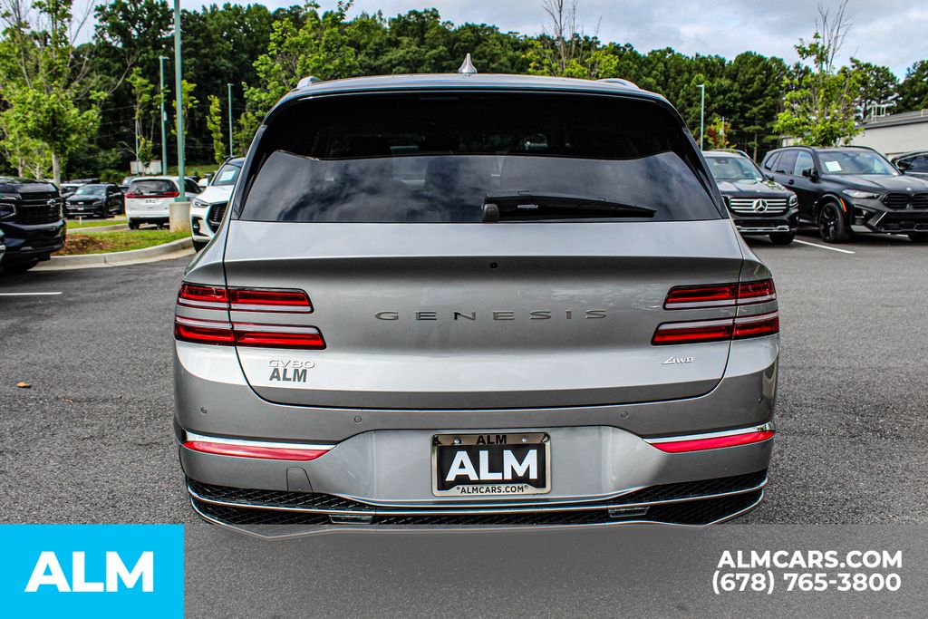 Used 2026 Silver Genesis 2.5T image 10