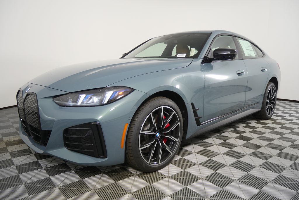 Thumbnail: 2026 BMW i4 - 7