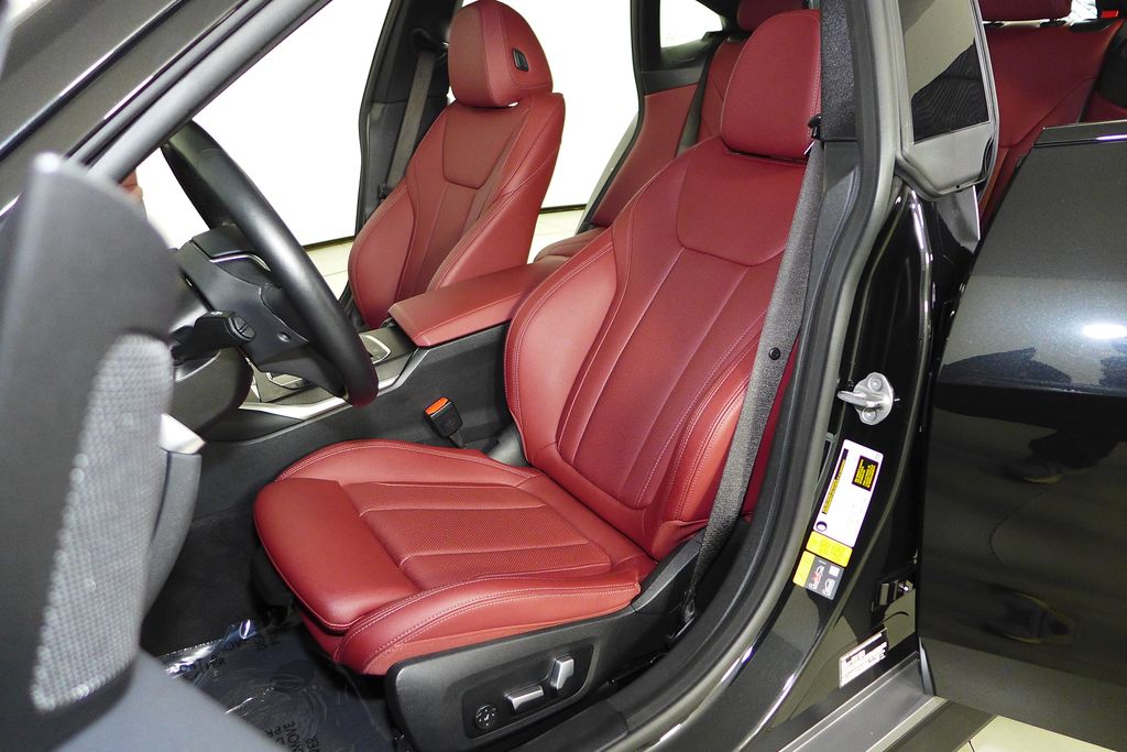 Thumbnail: 2023 BMW i4 - 22