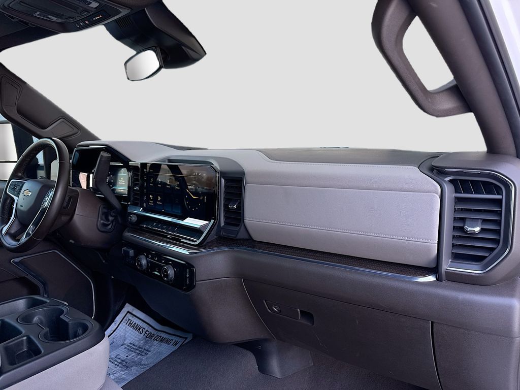 2024 Chevrolet Silverado 3500HD LT - Photo 31
