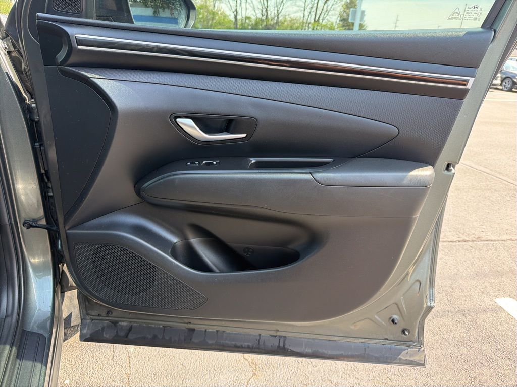 Thumbnail: 2022 Hyundai Tucson - 24