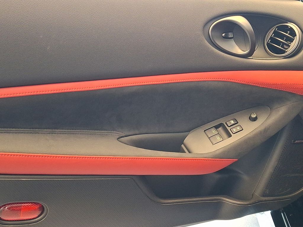 2026 Nissan Z — photo 11