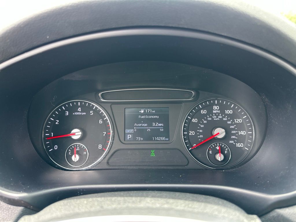2019 Kia Sorento LX - Image 2