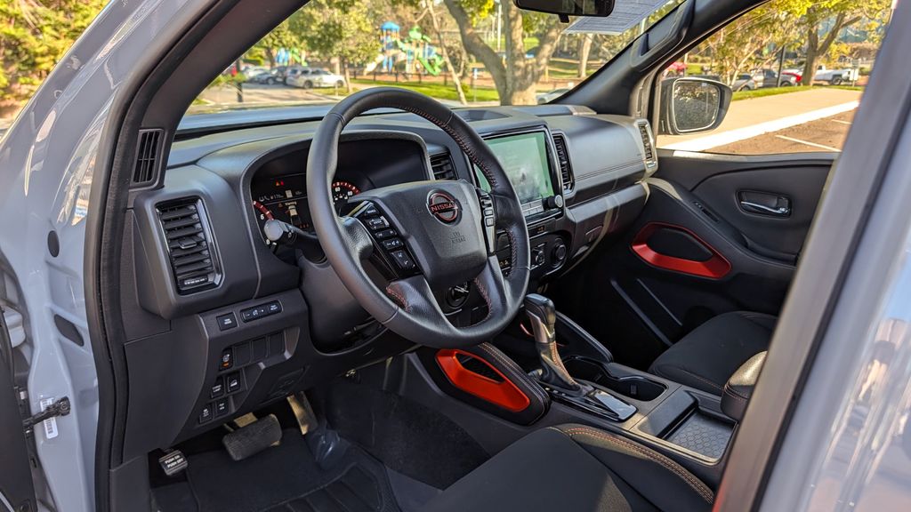 Used 2024 Nissan Frontier PRO-4X 4D Crew Cab