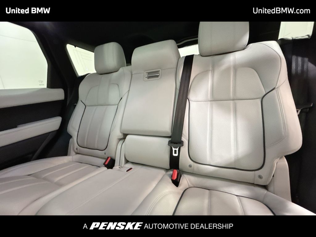 Thumbnail: 2016 Land Rover Range Rover Sport - 21