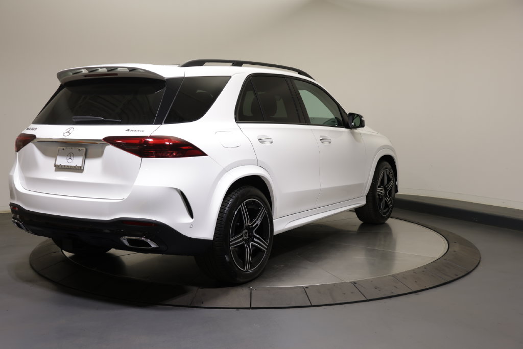 Thumbnail: 2026 Mercedes-Benz GLE - 7