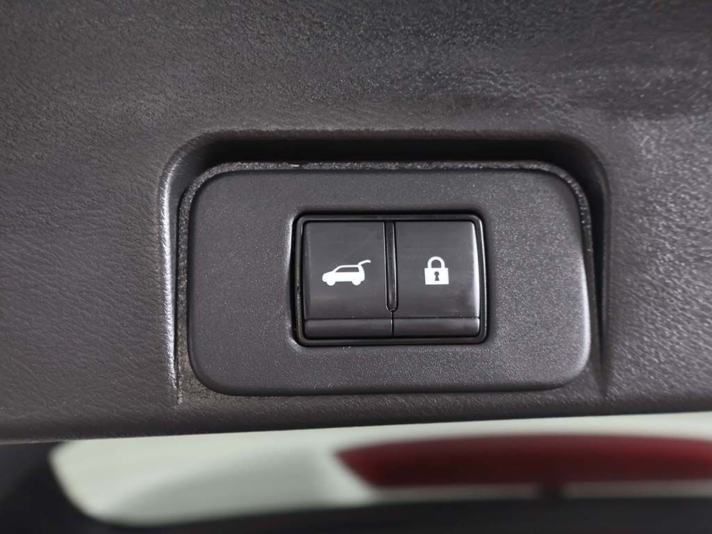 Used 2023 White Nissan SV image 21