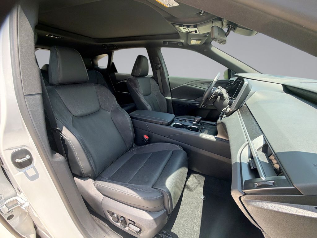 Thumbnail: 2024 Lexus RX - 16