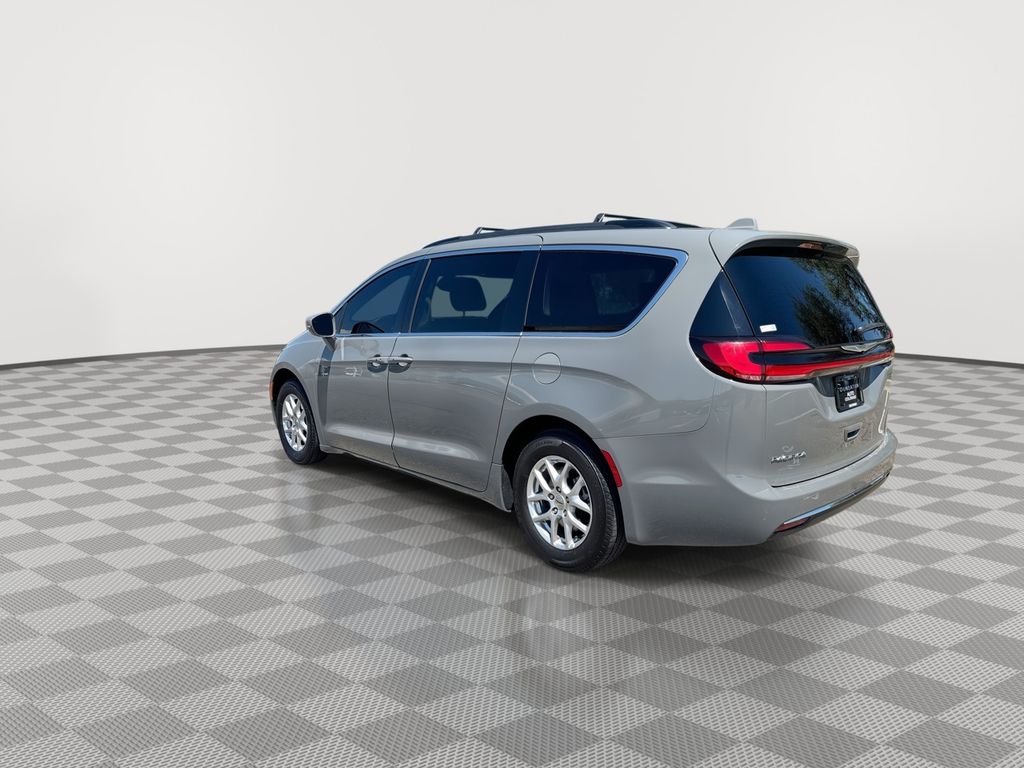 Used 2022 Chrysler Pacifica Van