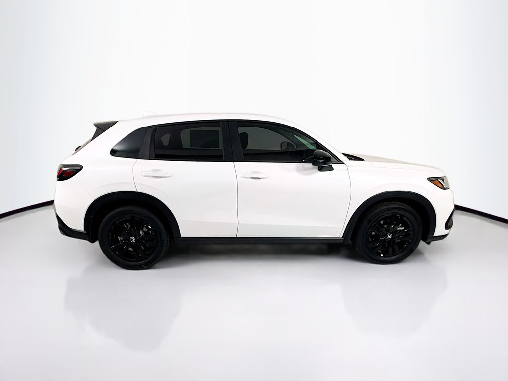 Thumbnail: 2027 Honda HR-V - 4