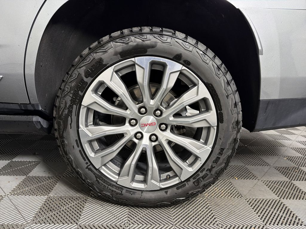 used 2023 GMC Yukon car, priced at $52,977