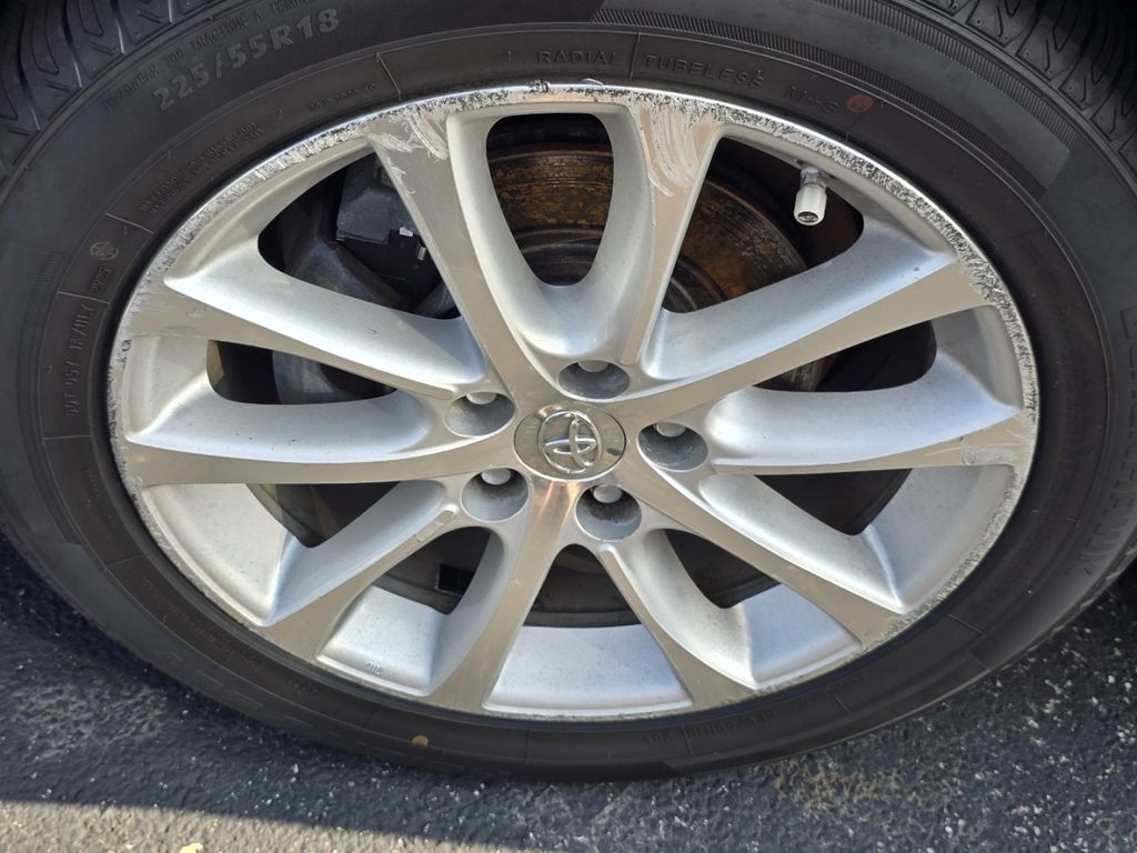 Used 2013 Black Toyota XLE Touring image 24