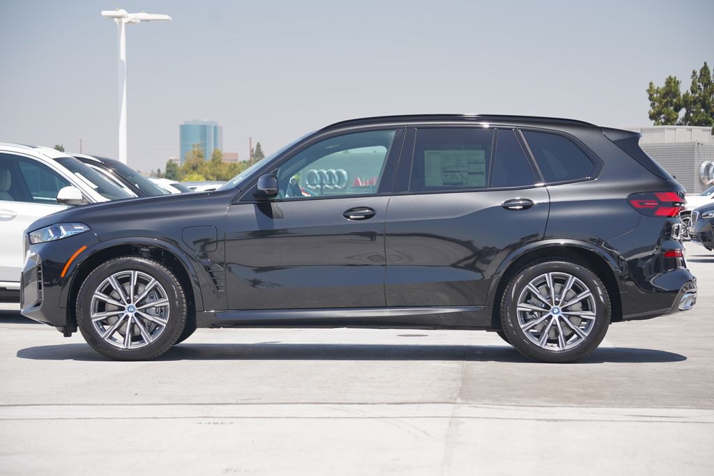 2025 BMW X5 xDrive50e 4