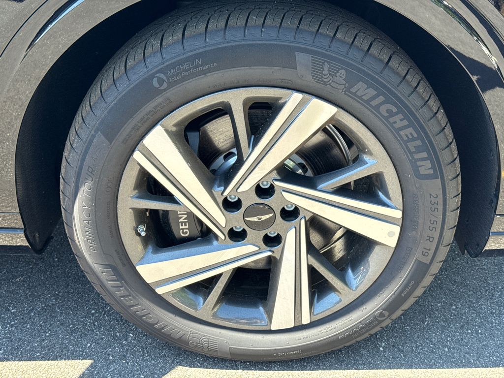 2026 GENESIS GV70 Sport Advanced - Photo 14