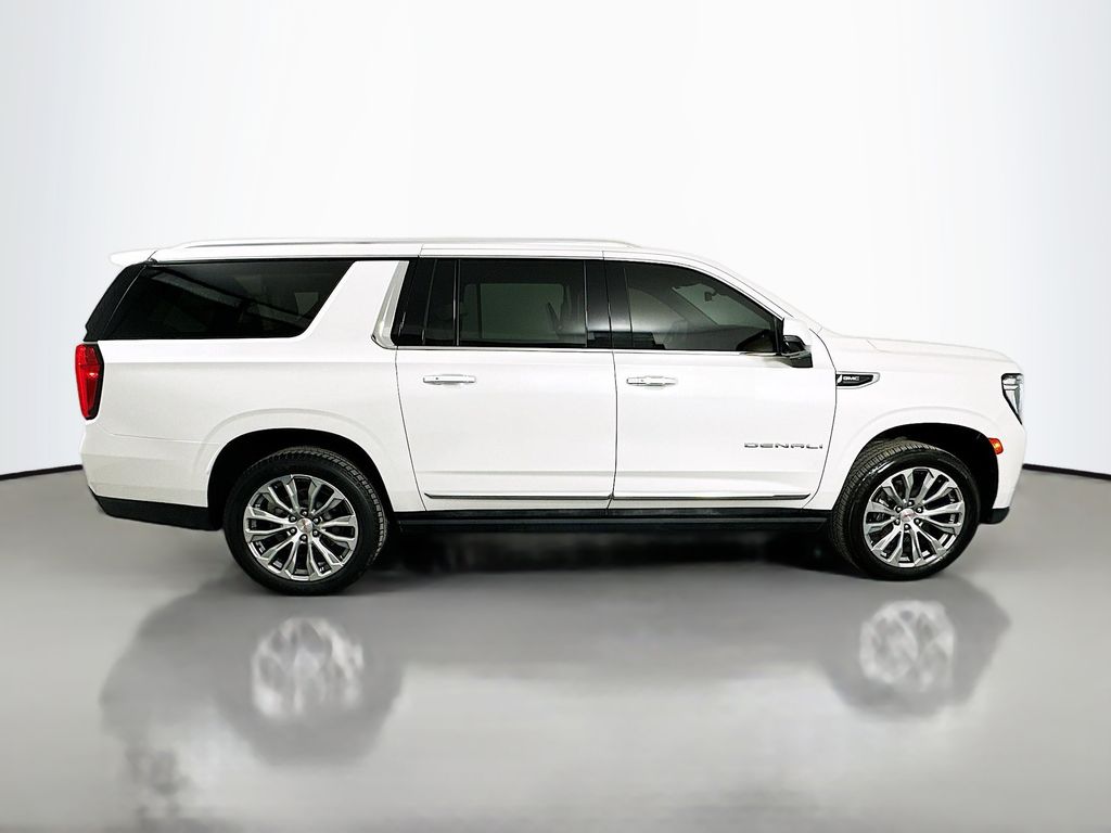 Thumbnail: 2021 GMC Yukon XL - 4