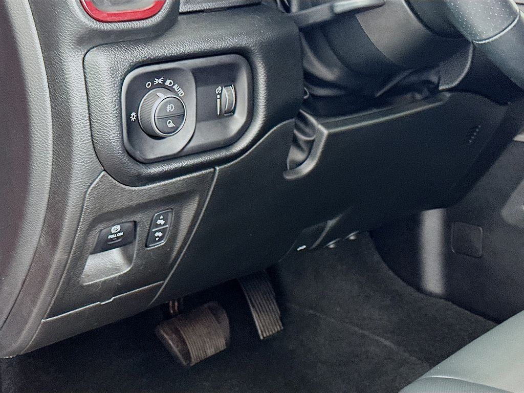 Thumbnail: 2022 RAM 1500 - 10