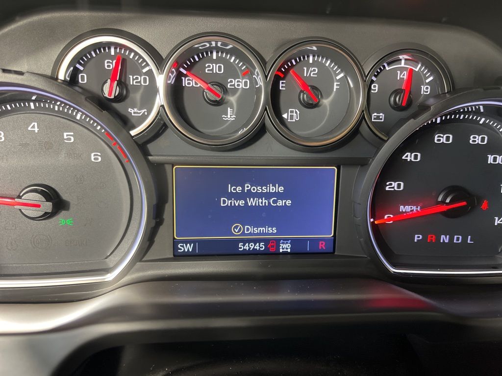 Thumbnail: 2021 Chevrolet Silverado 1500 - 30