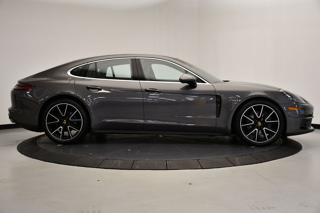Thumbnail: 2018 Porsche Panamera - 8