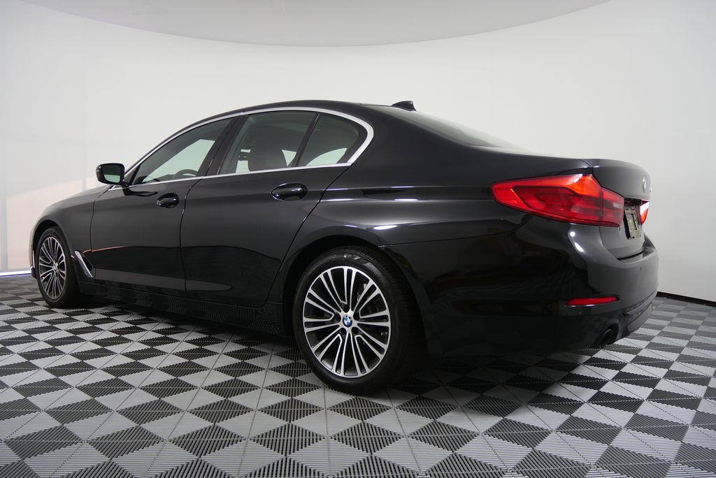 2019 BMW 5 Series 530i 5