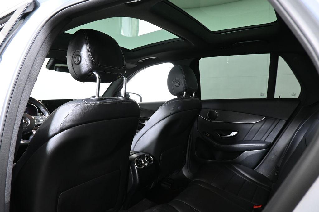 Thumbnail: 2022 Mercedes-Benz GLC - 6