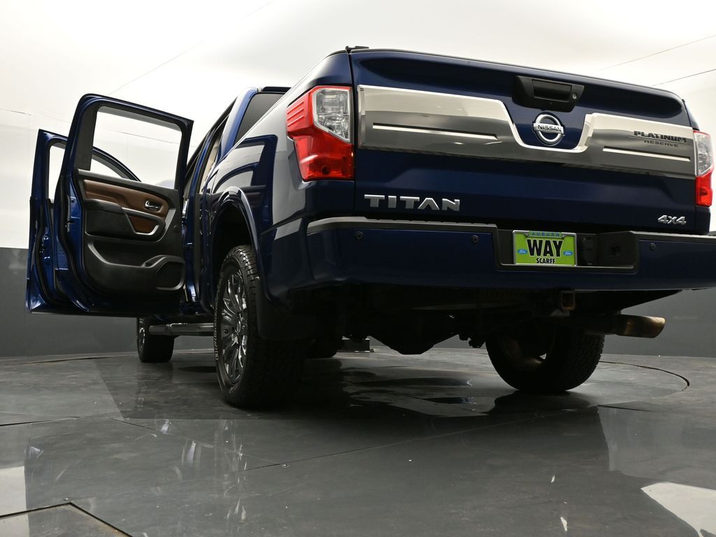 2017 Nissan Titan Platinum Reserve