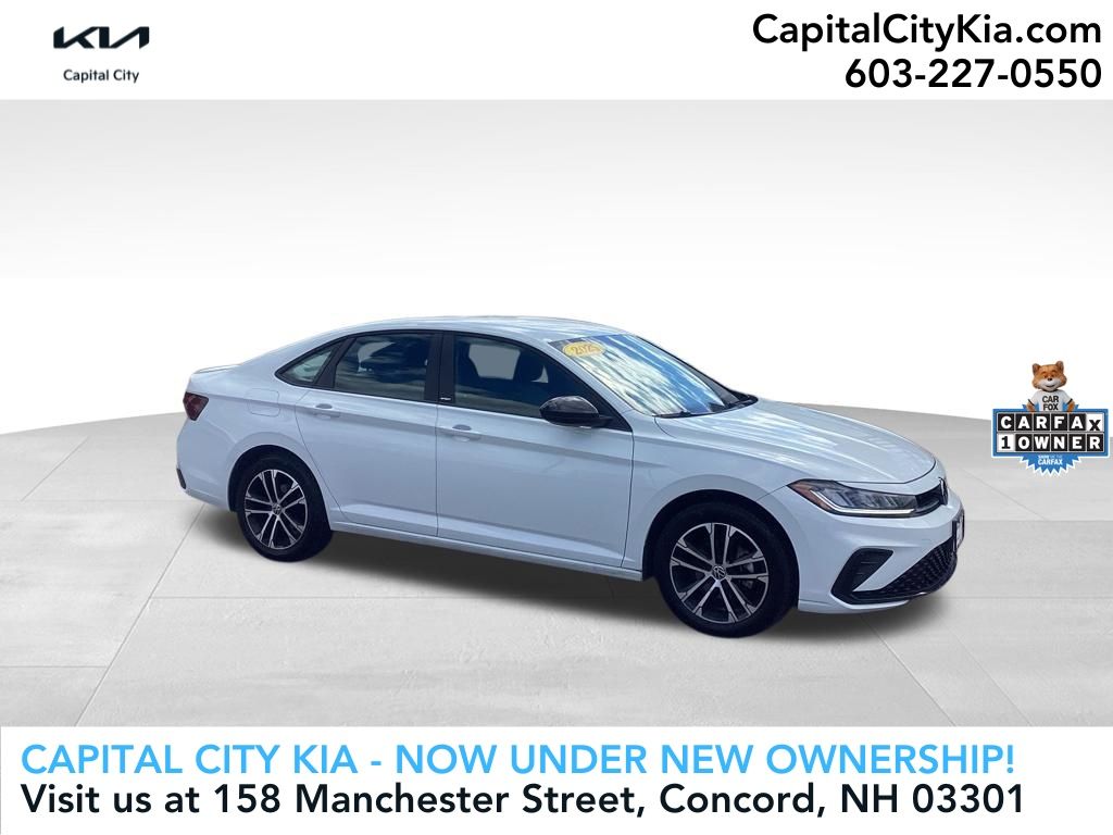 Pure White 2025 Volkswagen Jetta Sedan Front-Wheel Drive 8-Speed Automatic