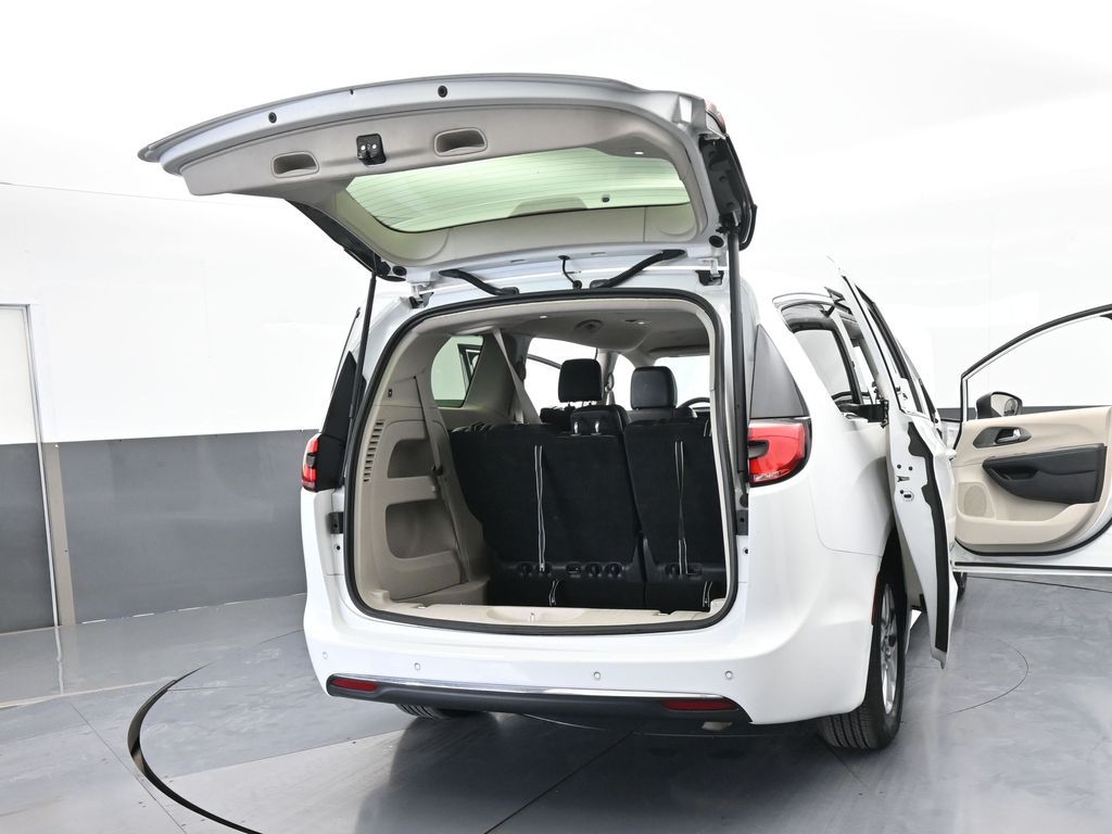 Used 2023 Bright White Clearcoat Chrysler Touring L image 72