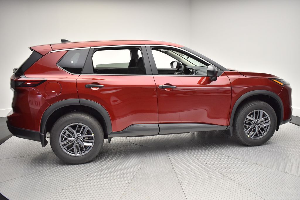 Thumbnail: 2026 Nissan Rogue - 4