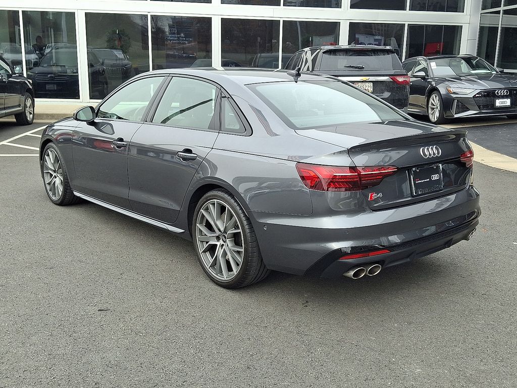 Thumbnail: 2022 Audi S4 - 6