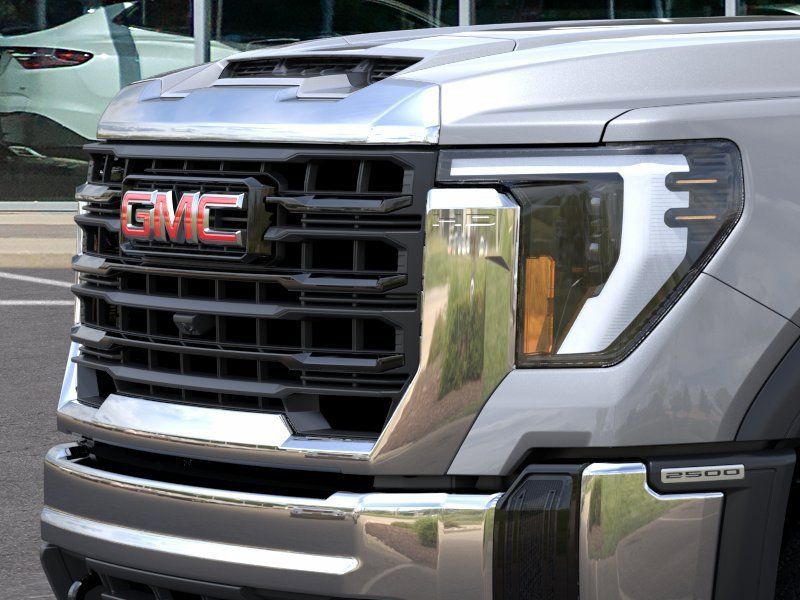 2024 GMC Sierra 2500HD Pro 13