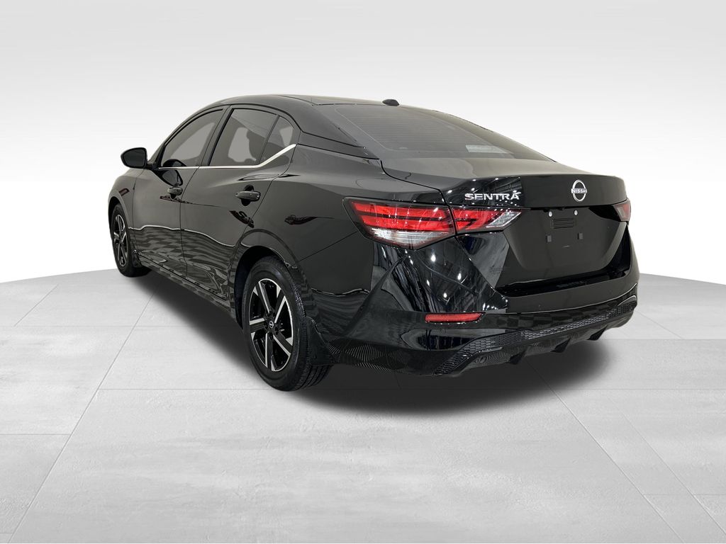 Used 2025 Black Nissan SV image 3