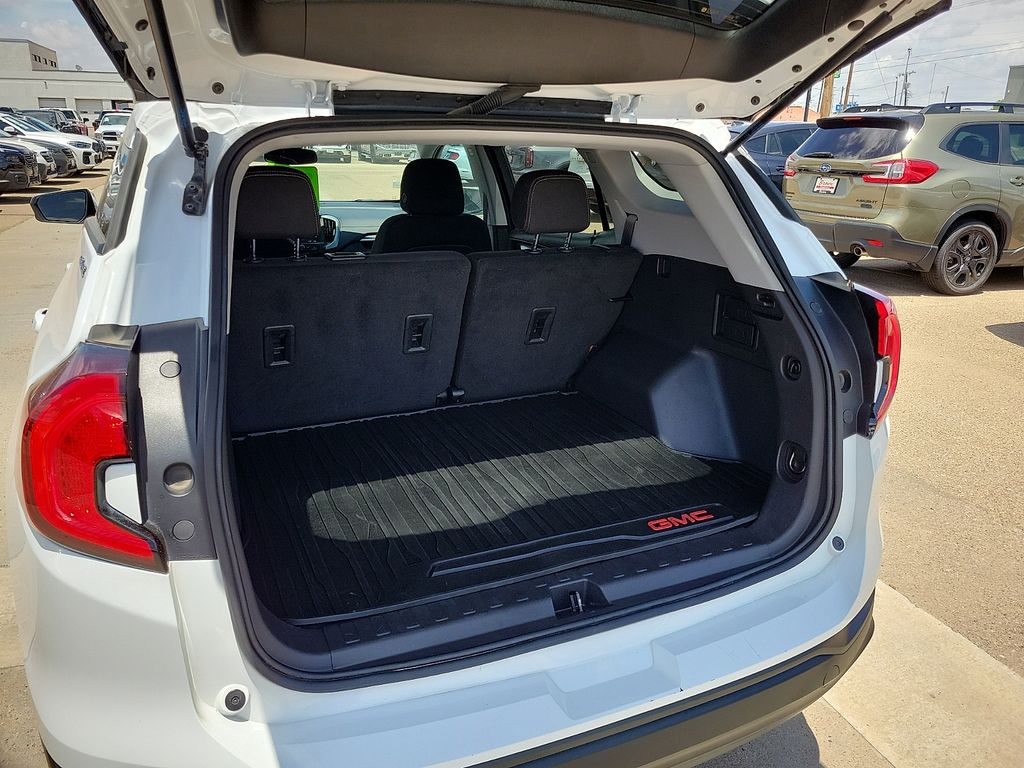 2024 GMC Terrain SLE White at Brown Honda