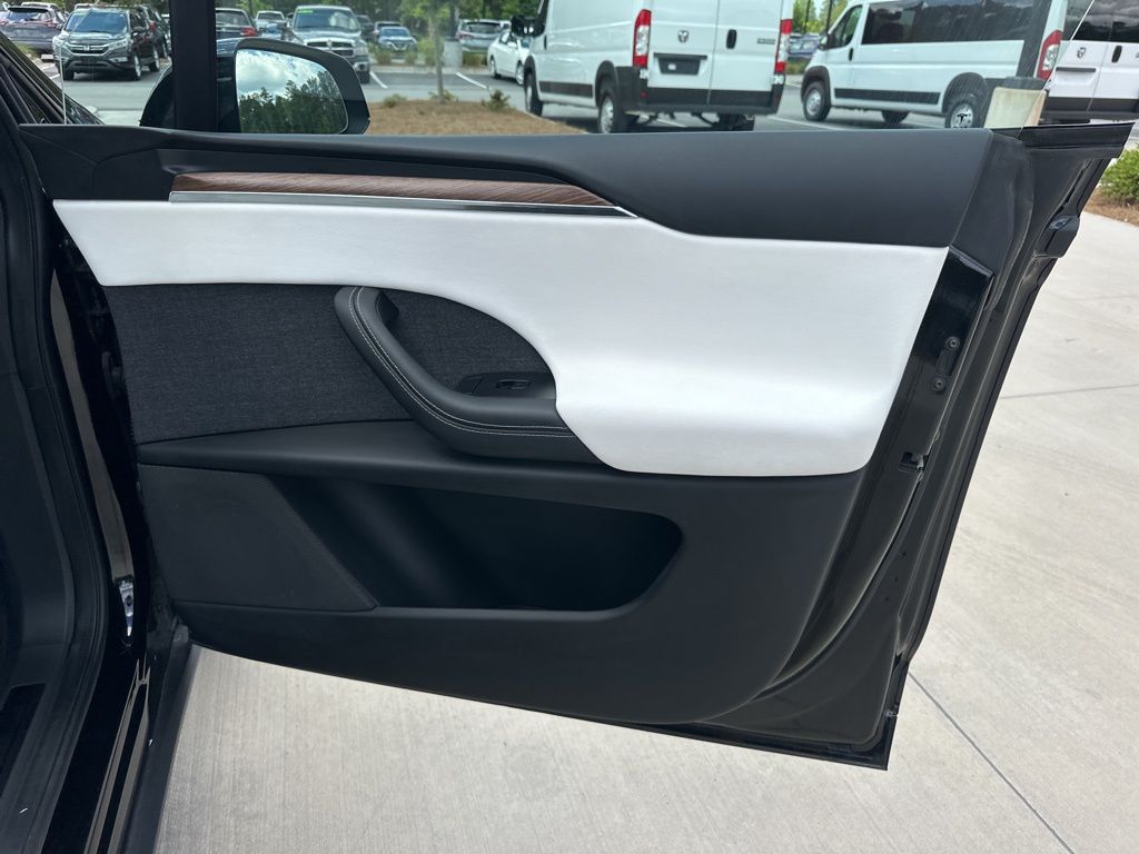 2022 Solid Black Tesla Model X Base AWD SUV