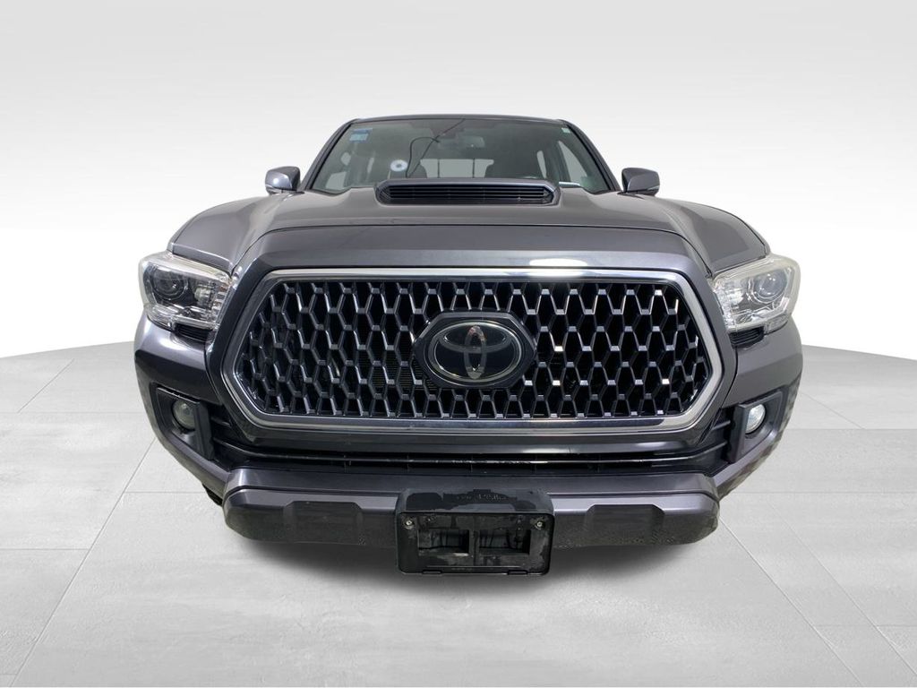 2019 Toyota Tacoma TRD Sport 9