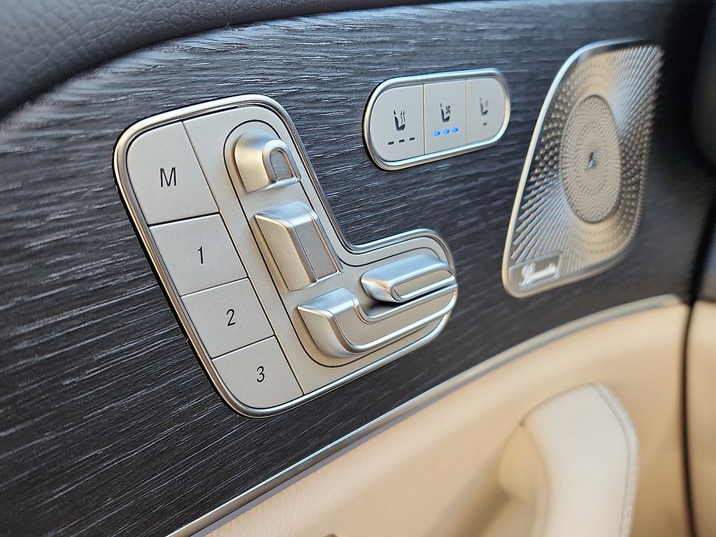 Thumbnail: 2026 Mercedes-Benz GLE - 15