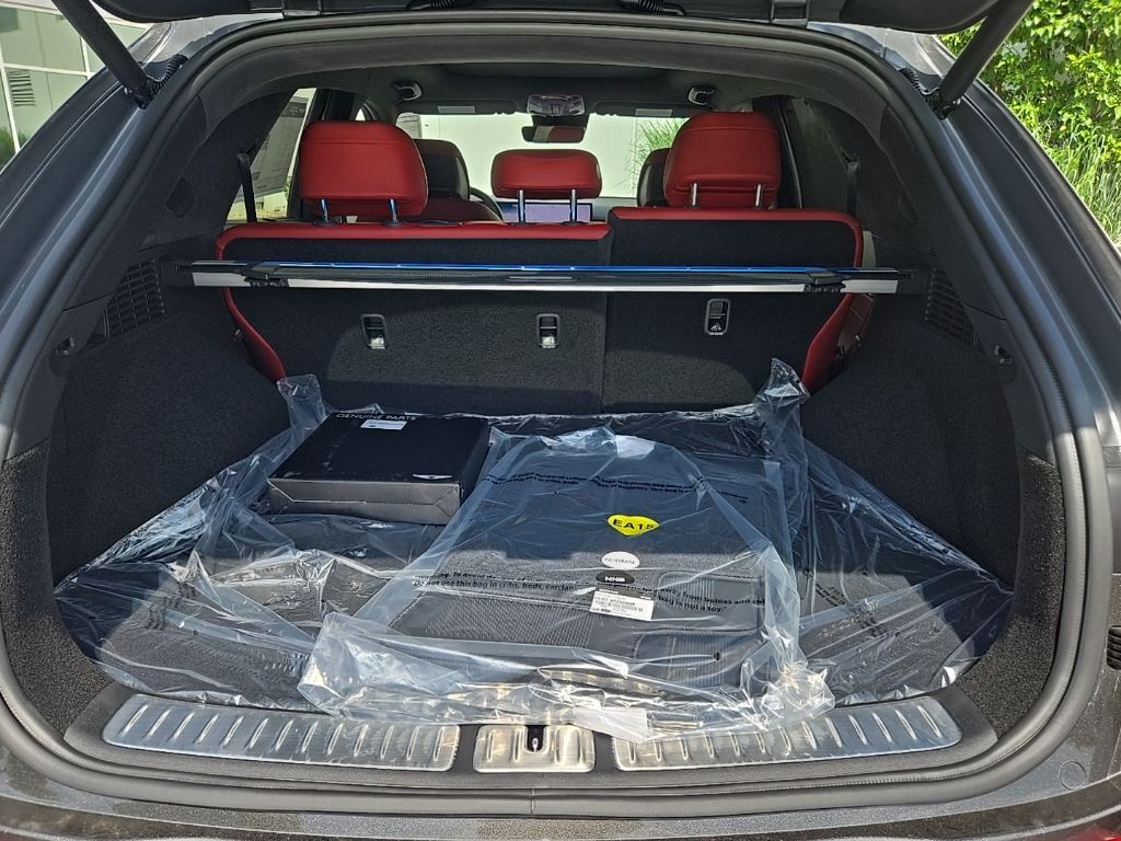 Thumbnail: 2026 Genesis GV70 - 26