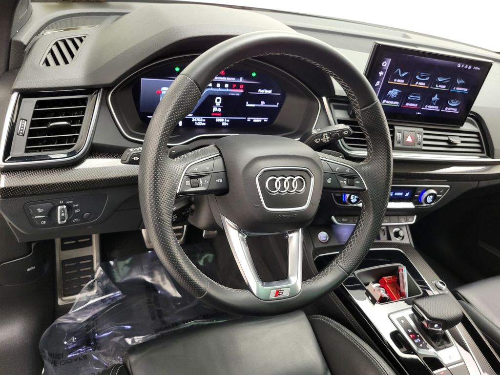 Thumbnail: 2023 Audi SQ5 - 24