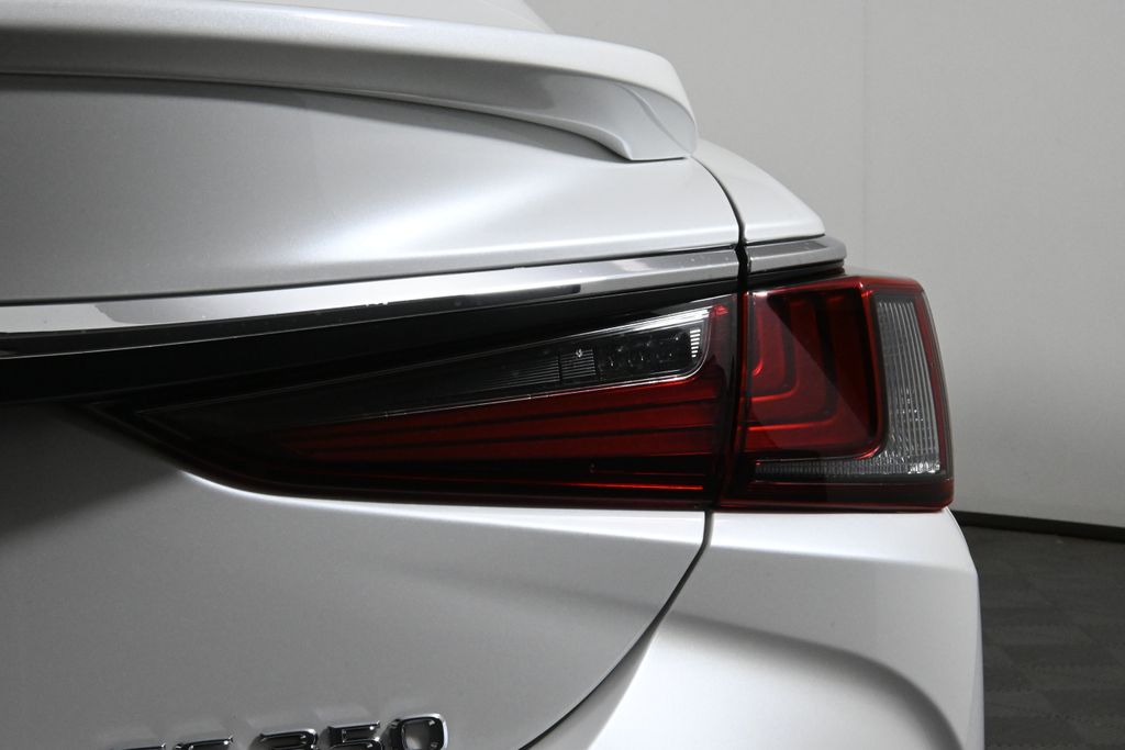 2025 Lexus ES 350 13