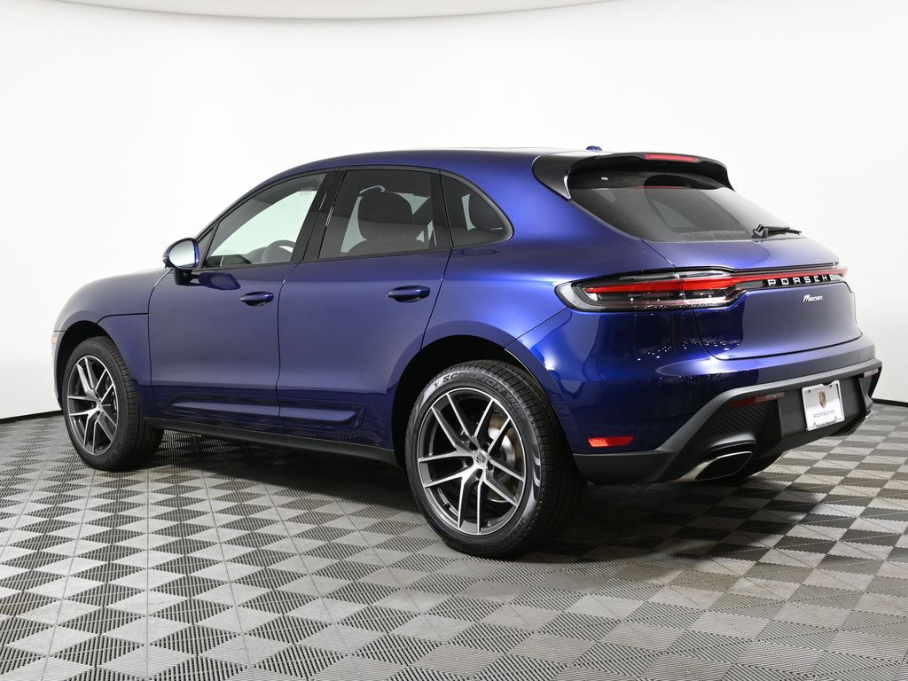 2024 Porsche Macan  3