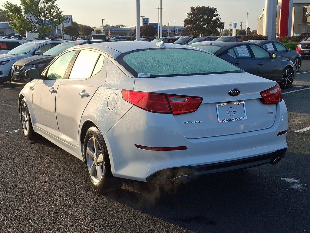 Thumbnail: 2015 Kia Optima - 4