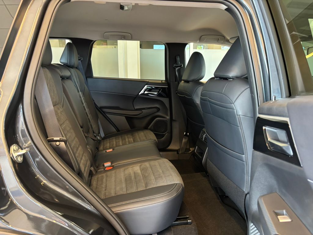 2026 Nissan Rogue Plug-In Hybrid SL