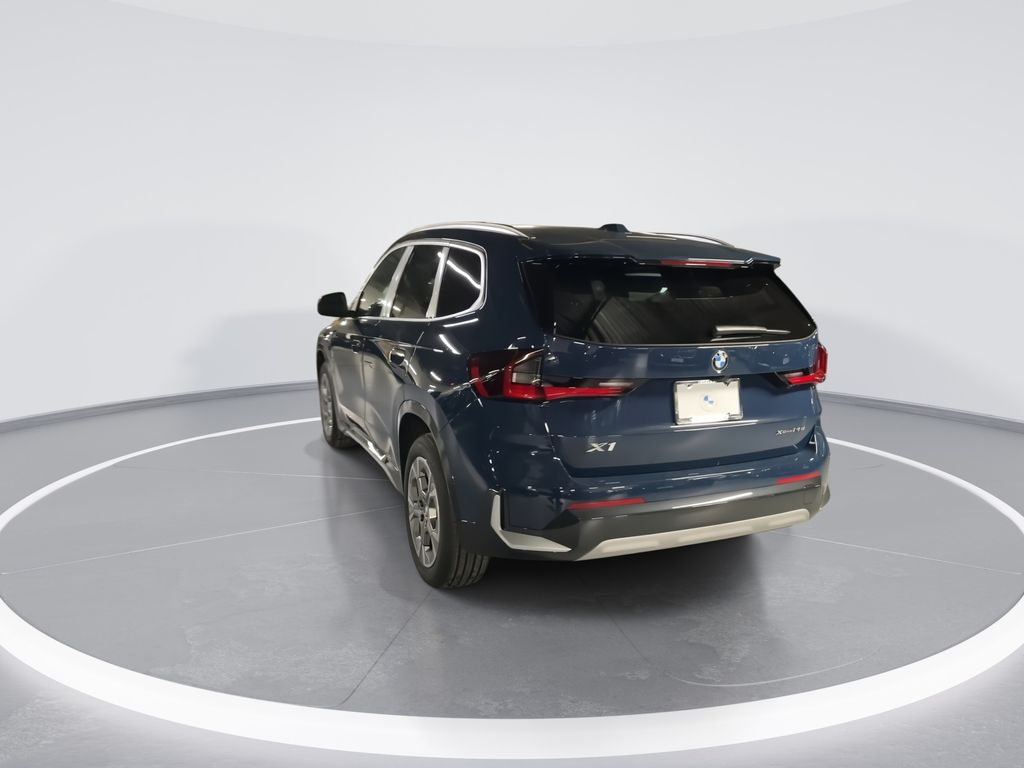 Thumbnail: 2026 BMW X1 - 6