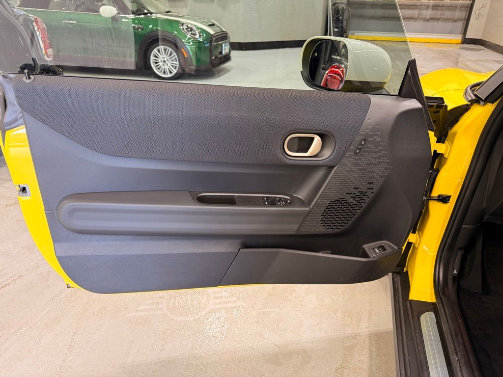 Thumbnail: 2025 MINI Cooper - 10