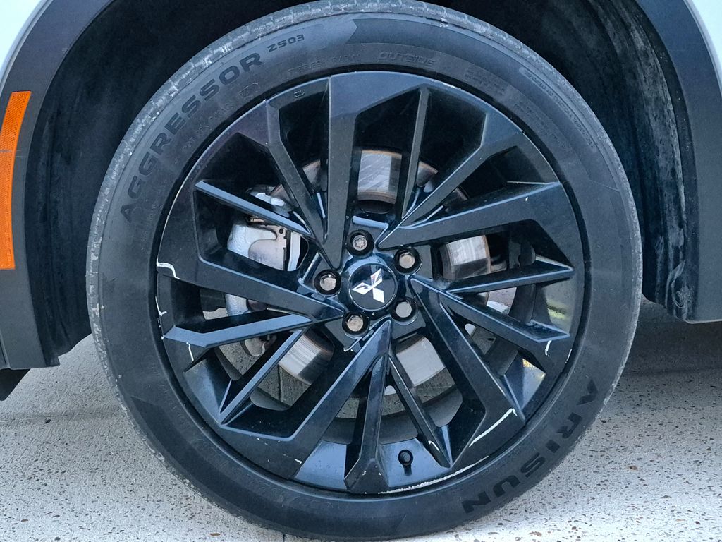 2022 Mitsubishi Outlander SE White at DeMontrond Automotive Group