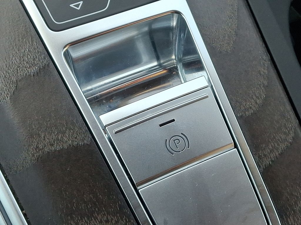 Thumbnail: 2023 Audi A6 - 26