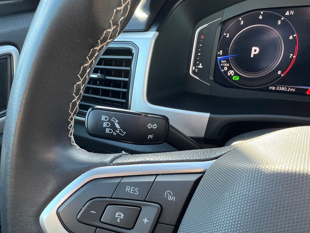 Thumbnail: 2022 Volkswagen Atlas - 20