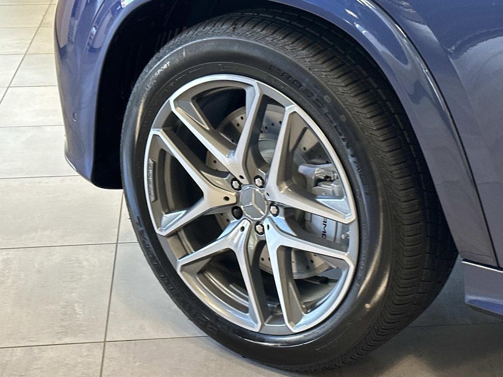 Thumbnail: 2026 Mercedes-Benz GLE - 7