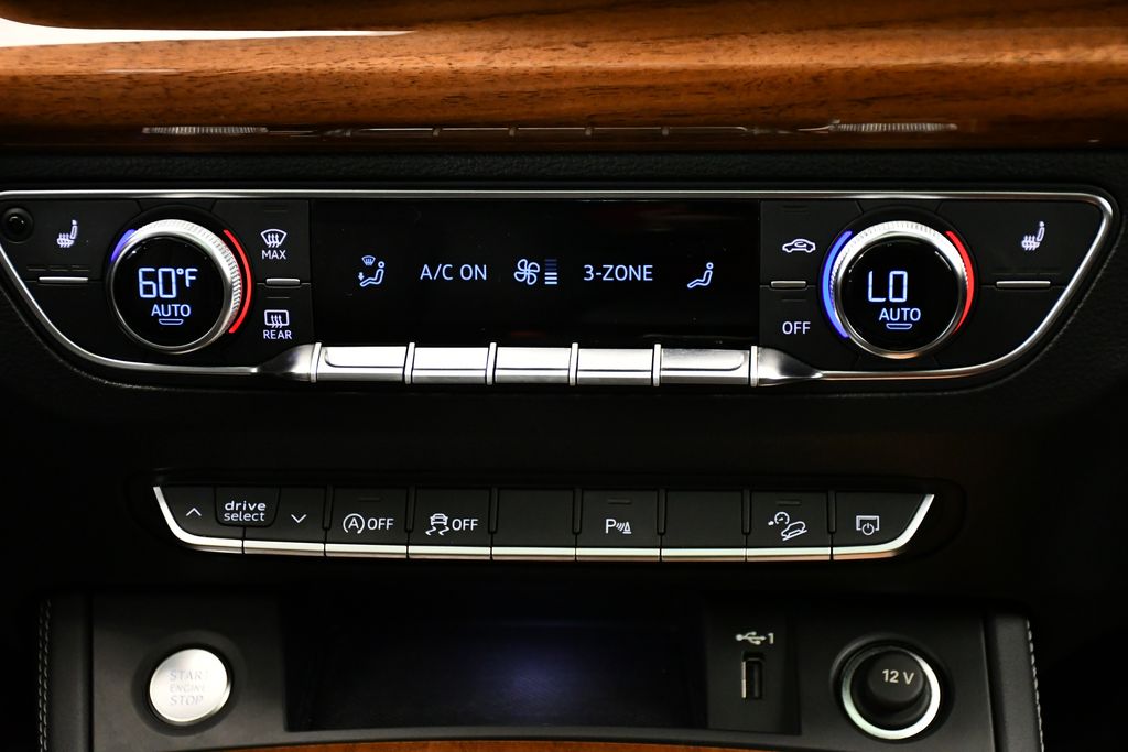 2022 Audi Q5 e Premium Plus 28